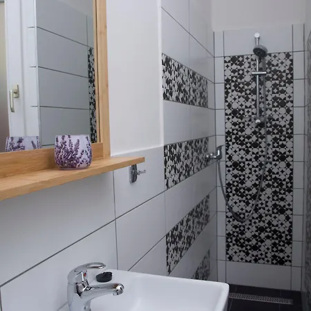 New - Walnuttree Double 12 Person In - Hungary