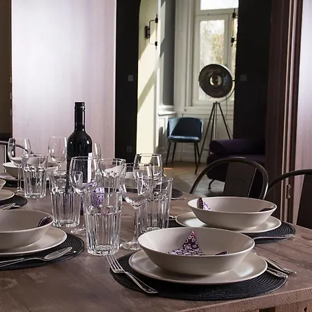 New - Walnuttree Double 12 Person Apartment Central In Budapest - Hungary Apartment