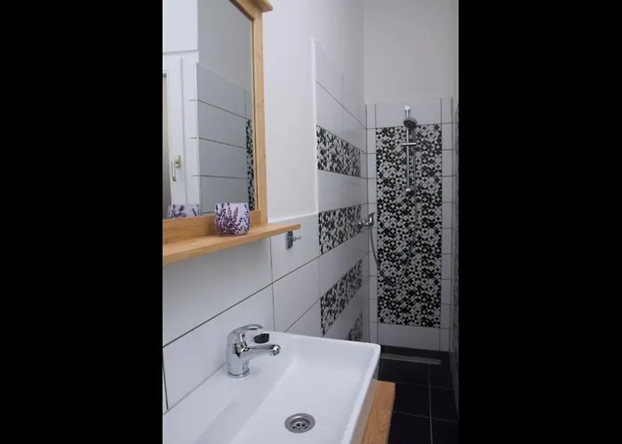 Apartament New - Walnuttree Double 12 Person In - Hungary *